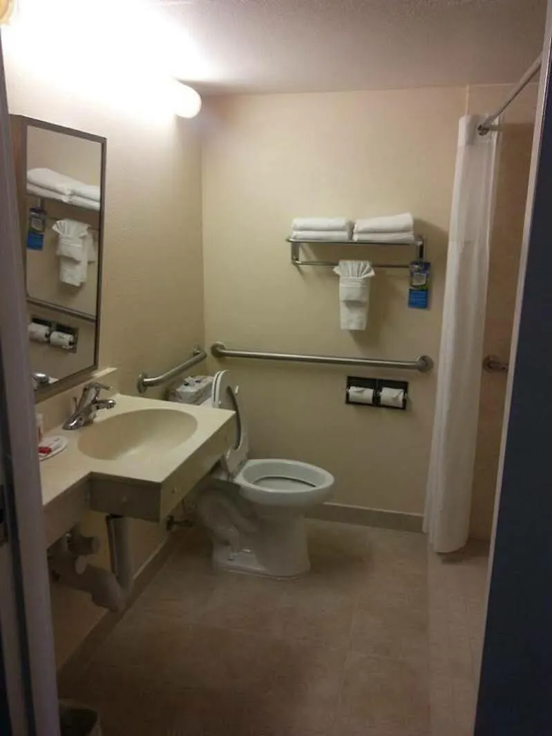 Hotel Garnet Inn & Suites Orlando