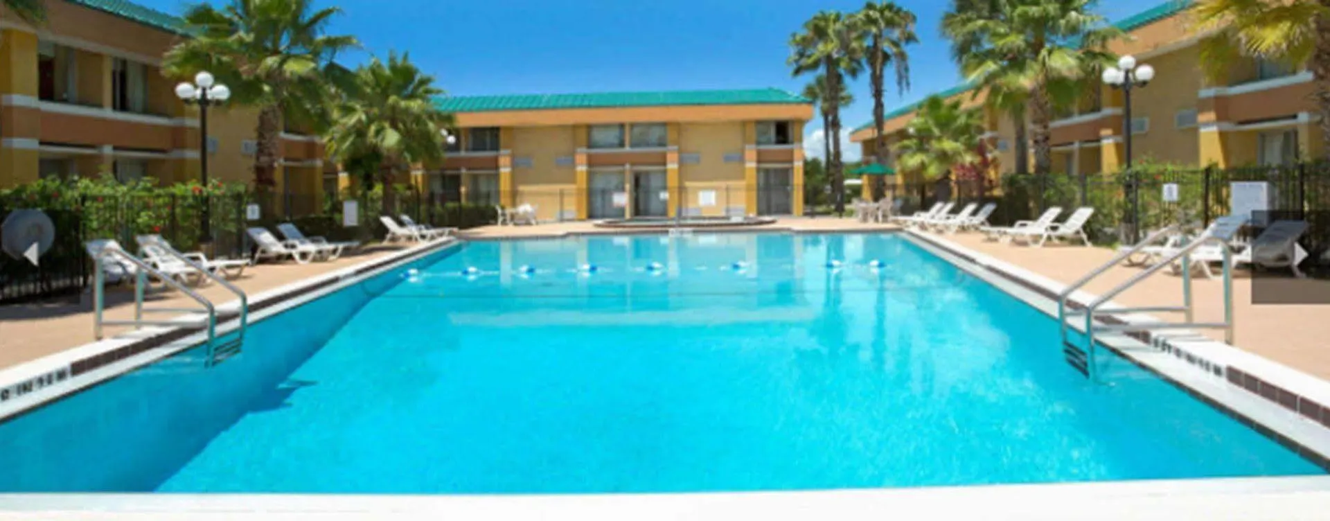 Garnet Inn & Suites Orlando 3*,