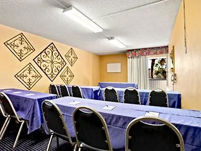 *** Hotel Garnet Inn & Suites Orlando United States