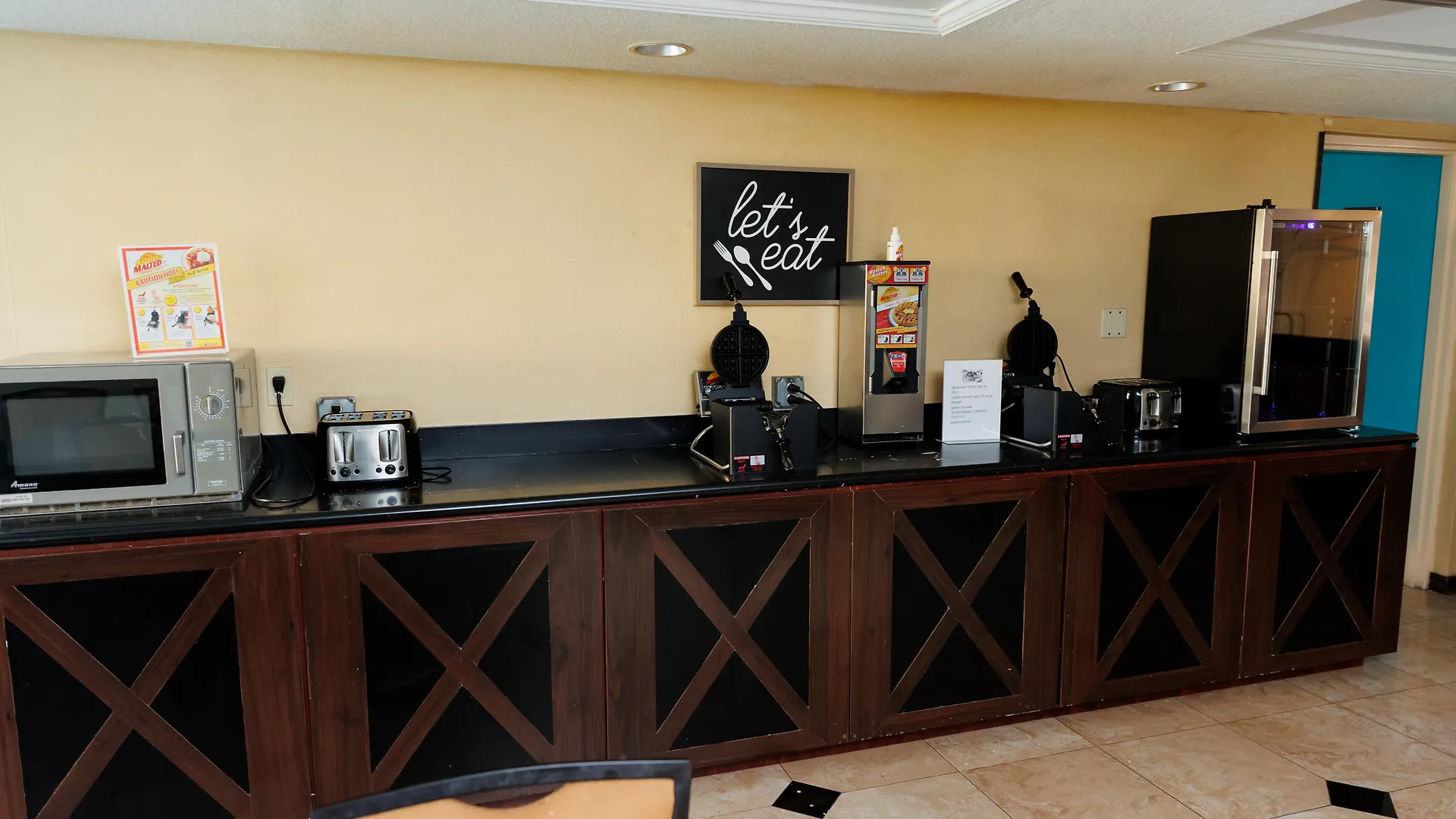 Hotel Garnet Inn & Suites Orlando