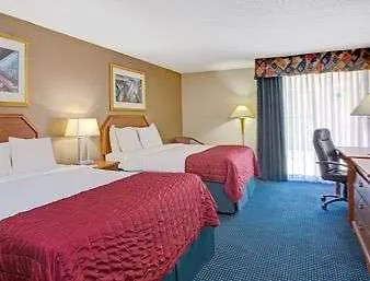Garnet Inn & Suites Orlando 3*,