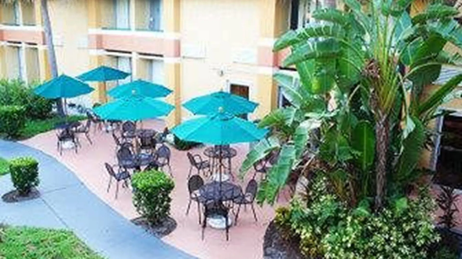 Garnet Inn & Suites Orlando 3*,
