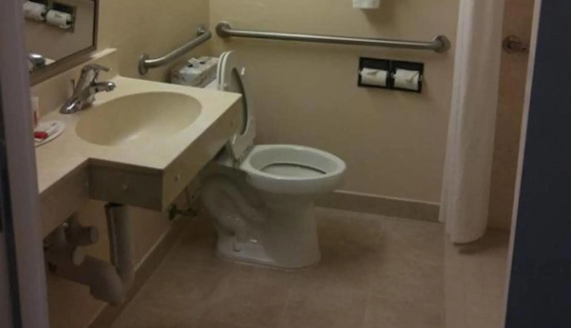 Hotel Garnet Inn & Suites Orlando
