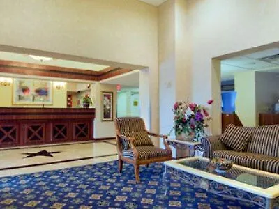 Garnet Inn & Suites Orlando Hotel