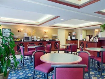 Garnet Inn & Suites Orlando